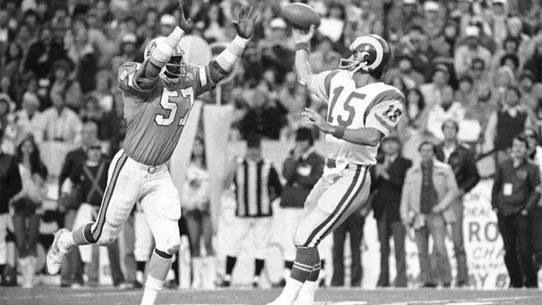 Former NFL and USC player David Lewis dies at 65