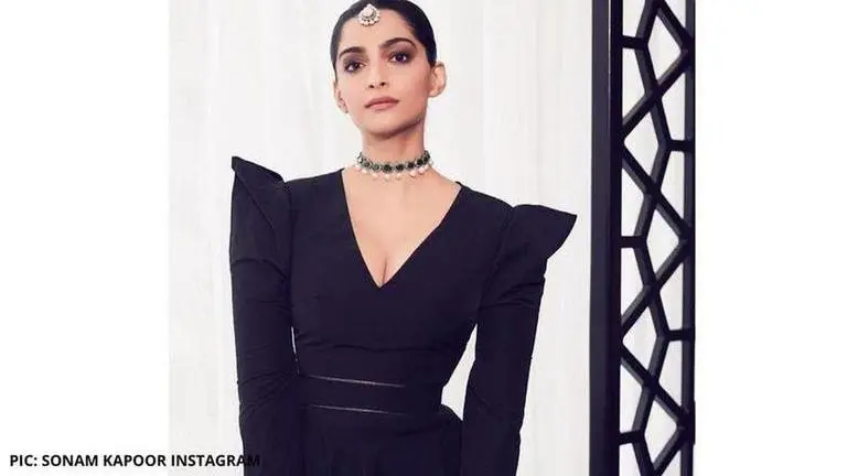 Sonam Kapoor shares stunning picture, says 'I want to break free'