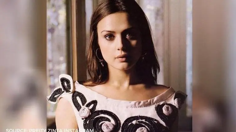 Preity Zinta shares a heartfelt message for her 'world' on Mother's Day Preity Zinta