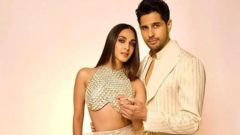 Kiara Advani admits to being a water baby, calls Sidharth Malhotra an 'advanced swimmer' Kiara Advani