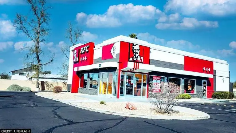 In New Zealand, two men detained for smuggling KFC buckets amid COVID lockdown in Auckland Auckland