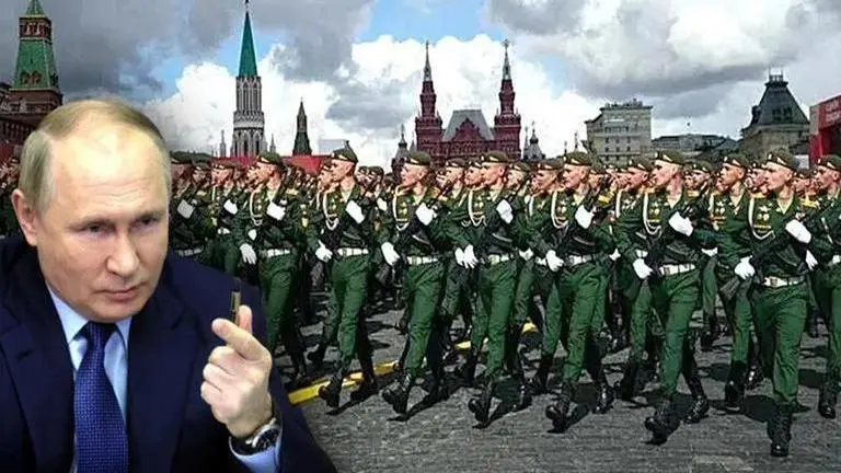 Kremlin confirms Putin is handing out pardons to convicts to fight in Ukraine amid the war Putin