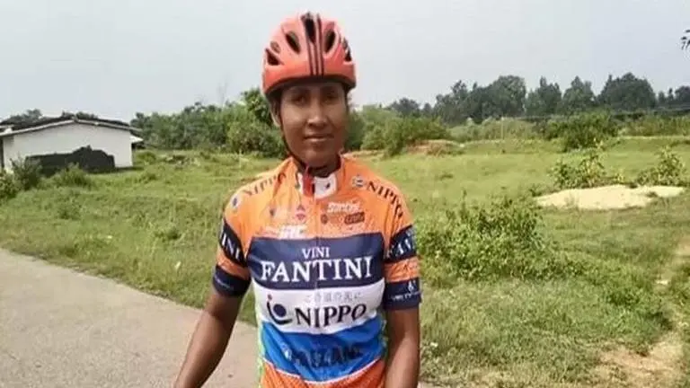 28-year-old tribal girl becomes best cyclist in Chhattisgarh, selected for National Games Chattisgarh, National Games, 36th National Games, Elizabeth Beck, 2022 National Games, Elizabeth cyclist, best cyclist in india