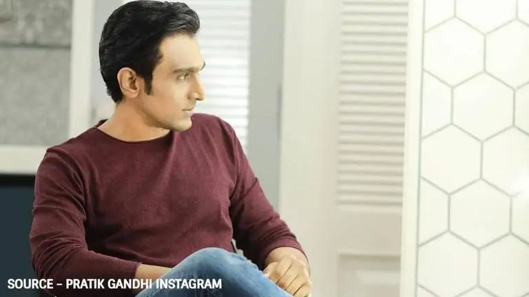 Pratik Gandhi shares new photo with funny caption in reference to his role in 'Scam 1992' Pratik Gandhi