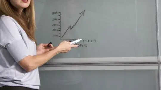 हिंदी कविता न सुनाने पर छात्र को पीटने की आरोपी शिक्षिका निलंबित teacher