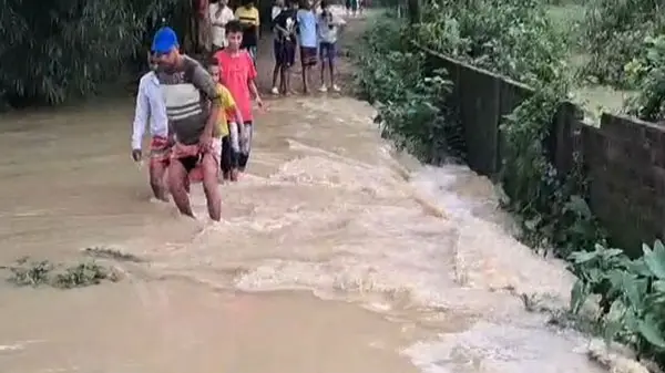 Cyclone Remal Effect: Assam Flood Situation Remains Grim, Over 2 Lakh Hit Cyclone Remal Effect: Assam Flood Situation Remains Grim, Over 2 Lakh Hit