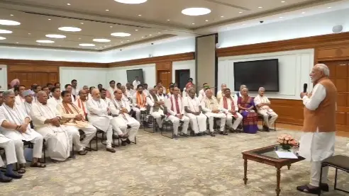 PM-Designate Modi Hosts Tea Party for Would Be Ministers Ahead of Swearing-In Ceremony