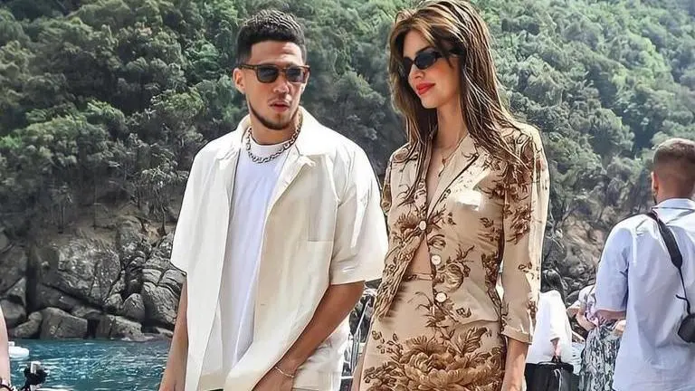 Kendall Jenner splits from NBA star Devin Booker after dating for 2 years: Report Kendall Jenner, Kendall Jenner breaks up with Devin Booker