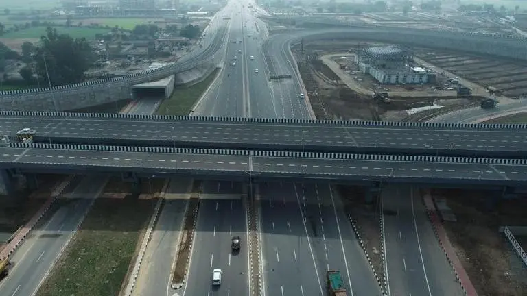 Delhi-Mumbai Expressway