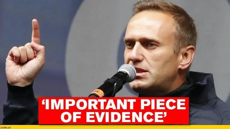 Kremlin critic Navalny demands Russia to return his clothes for investigation Kremlin critic