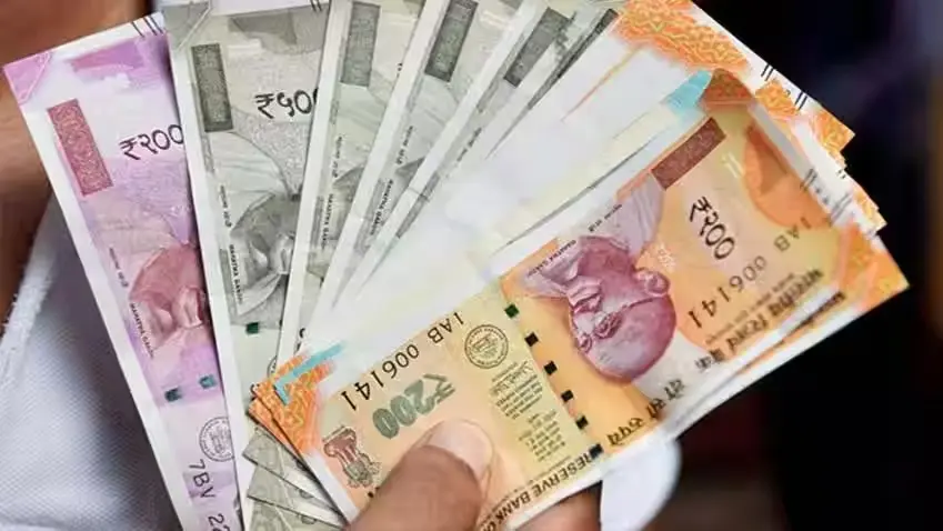 West Bengal: Dearness Allowance and Dearness Relief increased by 4%.