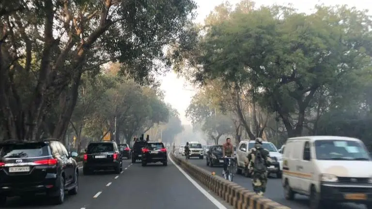 This picture of PM Modi’s convoy is a hammerblow to VVIP culture. Here's why