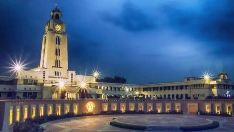 Think Beyond IITs? Here are India's top non-IIT Engineering Colleges