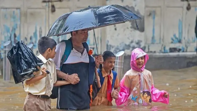 Mumbai Rains Forecast July 2018: IMD issues warning on torrential rain situation in Mumbai and across India Mumbai Rains Forecast July 2018: IMD issues warning on torrential rain situation in Mumbai and across India