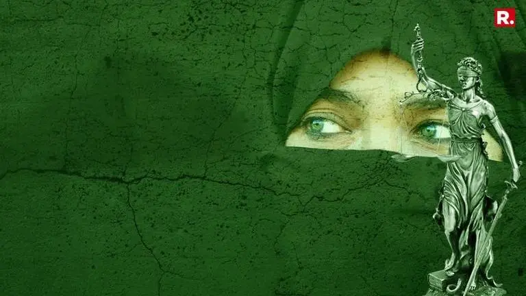 LIVE UPDATES: Historic parliament session as government nudges for 'Triple Talaq Bill' in Rajya Sabha LIVE UPDATES: Historic parliament session as government nudges for 'Triple Talaq Bill' in Rajya Sabha