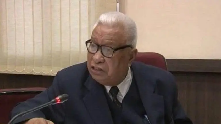 After serving the Congress for 4 decades, former Meghalaya CM pens an emotional resignation letter to Rahul Gandhi spilling the “seniors” problem in the party during his reign. All details here After serving the Congress for 4 decades, former Meghalaya CM pens an emotional resignation letter to Rahul Gandhi spilling the “seniors” problem in the party during his reign. All details here
