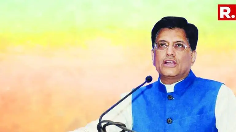 Piyush Goyal Felicitates Indian Railways Staff Piyush Goyal Felicitates Indian Railways Staff