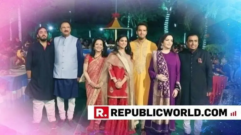 IN PICTURES: The Ambanis look regal as they don traditional attires for the ‘Anna Seva’ function in Udaipur IN PICTURES: The Ambanis look regal as they don traditional attires for the ‘Anna Seva’ function in Udaipur
