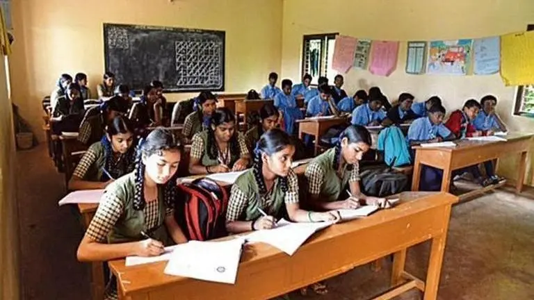 Now, 'Jai Hind' and 'Jai Bharat' instead of 'Present' to mark attendance in Gujarat schools Now, 'Jai Hind' and 'Jai Bharat' instead of 'Present' to mark attendance in Gujarat schools