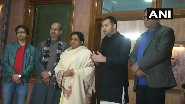 Tejashwi Yadav meets Mayawati, predicts BJP's "Whitewash" from Uttar Pradesh after SP-BSP alliance Tejashwi Yadav meets Mayawati, predicts BJP's "Whitewash" from Uttar Pradesh after SP-BSP alliance