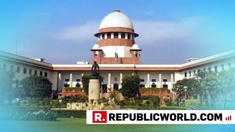 Supreme Court directs Kerala Police to grant round-the-clock security to 2 women who entered Sabarimala shrine Supreme Court directs Kerala Police to grant round-the-clock security to 2 women who entered Sabarimala shrine