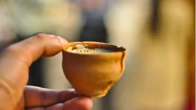 Kulhads all set to make a comeback to railway stations 15 years after introduction Kulhads all set to make a comeback to railway stations 15 years after introduction