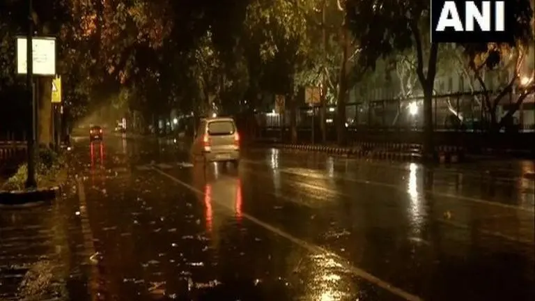 Delhi wakes up to rain, more showers likely in next few days Delhi wakes up to rain, more showers likely in next few days