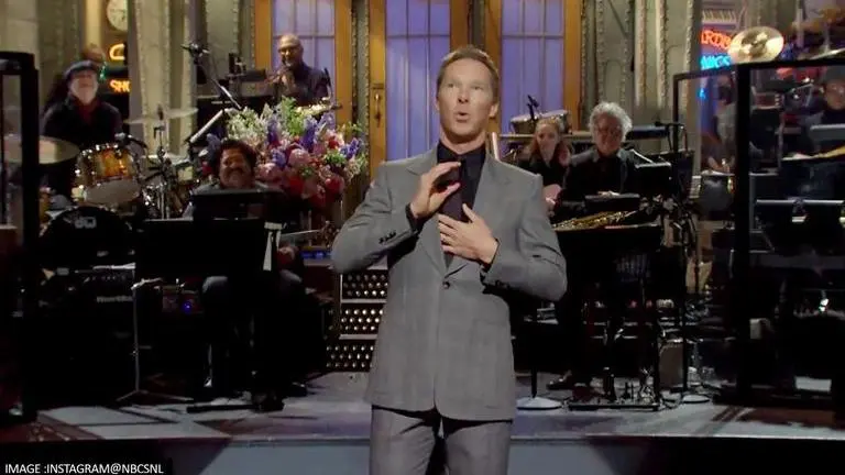 'Doctor Strange 2' star Benedict Cumberbatch jokes 'I was beat by Will Smith' in SNL act Benedict Cumberbatch
