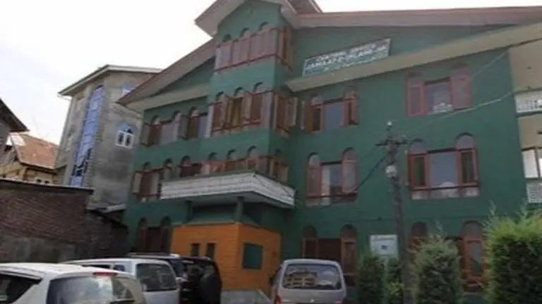 Jamaat-e-Islami (J&K) responsible for formation of Hizbul Mujahideen, brain behind Hurriyat: Top sources to Republic after JeI-JK gets declared 'unlawful' under UAPA Jamaat-e-Islami (J&K) responsible for formation of Hizbul Mujahideen, brain behind Hurriyat: Top sources to Republic after JeI-JK gets declared 'unlawful' under UAPA