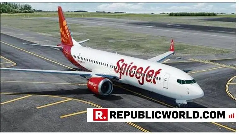 Two SpiceJet Boeing planes from Mumbai, Bengaluru suffer mid-air glitches