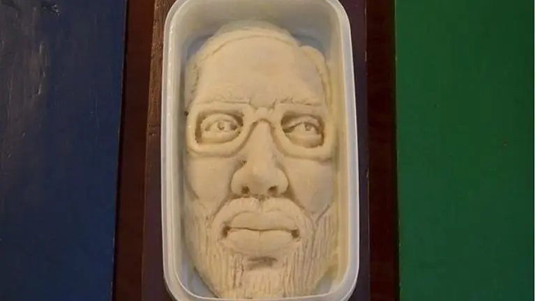 'Modi Sitafal Kulfi': Surat-based ice-cream parlor introduces Kulfi name dedicated to PM Modi on his thumping victory 'Modi Sitafal Kulfi': Surat-based ice-cream parlor introduces Kulfi name dedicated to PM Modi on his thumping victory