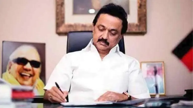 "Made with an intent to deceive": MK Stalin on centre's revision Of 3-language formula draft that invited 'Hindi imposition' "Made with an intent to deceive": MK Stalin on centre's revision Of 3-language formula draft that invited 'Hindi imposition'
