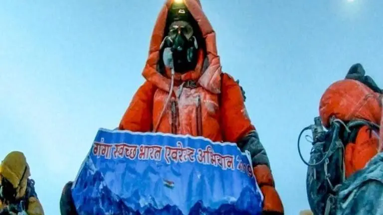 IAS officer summits Everest with gangajal to spread awareness on 'Swachh Ganga' IAS officer summits Everest with gangajal to spread awareness on 'Swachh Ganga'