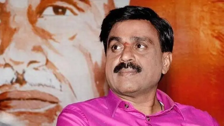 Supreme Court to hear mining baron Janardhana Reddy's plea to travel to Ballari on Friday Supreme Court to hear mining baron Janardhana Reddy's plea to travel to Ballari on Friday