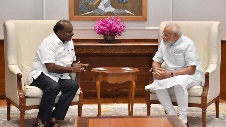 Karnataka CM HD Kumaraswamy meets PM Modi; seeks funds to tackle drought Karnataka CM HD Kumaraswamy meets PM Modi; seeks funds to tackle drought