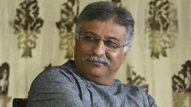 Marathi actor Milind Dastane arrested for allegedly cheating jewellery firm of 25 Lakhs Marathi actor Milind Dastane arrested for allegedly cheating jewellery firm of 25 Lakhs