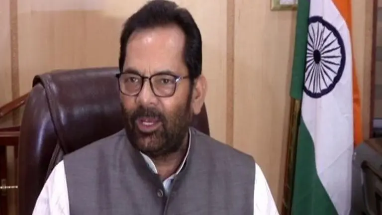 Lynching incidents shouldn't be politicised or given communal colour: Union minister Mukhtar Abbas Naqvi Lynching incidents shouldn't be politicised or given communal colour: Union minister Mukhtar Abbas Naqvi