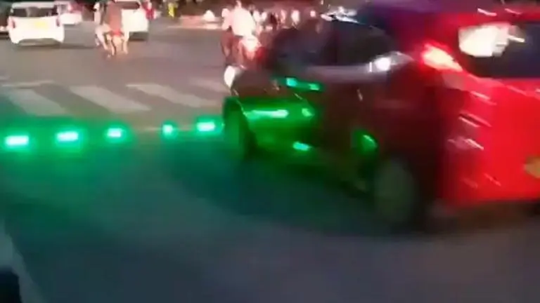 Hyderabad Police installs funky LED strip at traffic junction, gets validation from most unexpected source Hyderabad Police installs funky LED strip at traffic junction, gets validation from most unexpected source