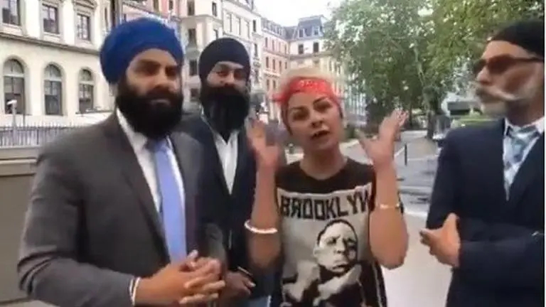Rapper Hard Kaur abuses India, says will release 'Referendum 2020' song for pro-Khalistan movement by banned Sikhs-for-Justice group Rapper Hard Kaur abuses India, says will release 'Referendum 2020' song for pro-Khalistan movement by banned Sikhs-for-Justice group