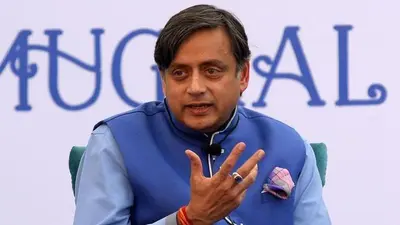 Trouble for Shashi Tharoor, Kolkata court issues arrest warrant over Congress MP's 'Hindu Pakistan' remark Trouble for Shashi Tharoor, Kolkata court issues arrest warrant over Congress MP's 'Hindu Pakistan' remark