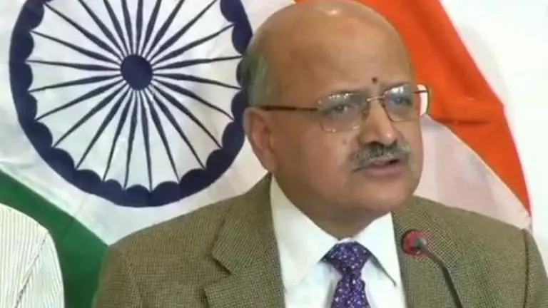 J&K: Phone lines to be restored over weekend, schools to reopen next week, says J&K Chief Secretary J&K: Phone lines to be restored over weekend, schools to reopen next week, says J&K Chief Secretary