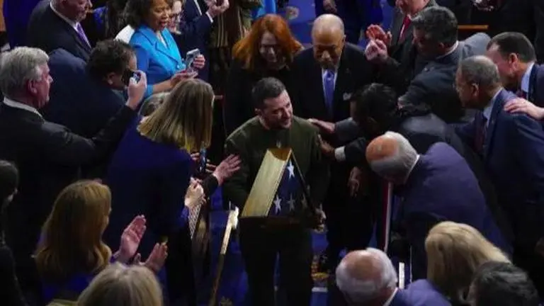 Zelenskyy meets divided House GOP in US, only 86 of 213 Republicans attended his speech Ukraine