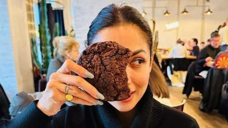 Malaika Arora relishes Sindhi Kadhi and rice as she unwinds on Sunday Malaika Arora