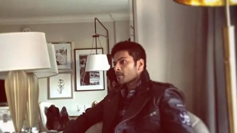 Ali Fazal gives perfect Mario tribute to Mirzapur, fans cannot stop laughing out loud Ali Fazal