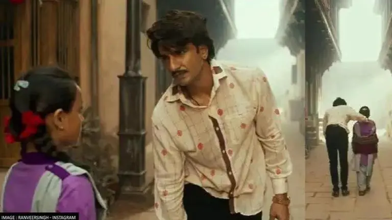 Jayeshbhai Jordaar Box Office Collection Day 2: Ranveer Singh's film fails to impress fans Jayeshbhai Jordaar