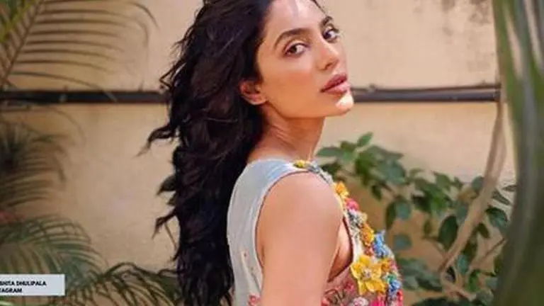 Sobhita Dhulipala' 'leaf' reminds fans of Kiara's pic; brings back Dabboo's 'inspired' row Sobhita Dhulipala