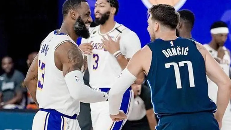 NBA scrimmages scores Day 2: LeBron, Davis impress despite 108-104 loss to Mavericks nba scrimmages scores day 2