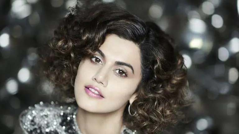 Taapsee Pannu describes difficulties faced by migrant workers through a video; Watch Taapsee Pannu describes difficulties faced by migrant laborers with a heart-warming video