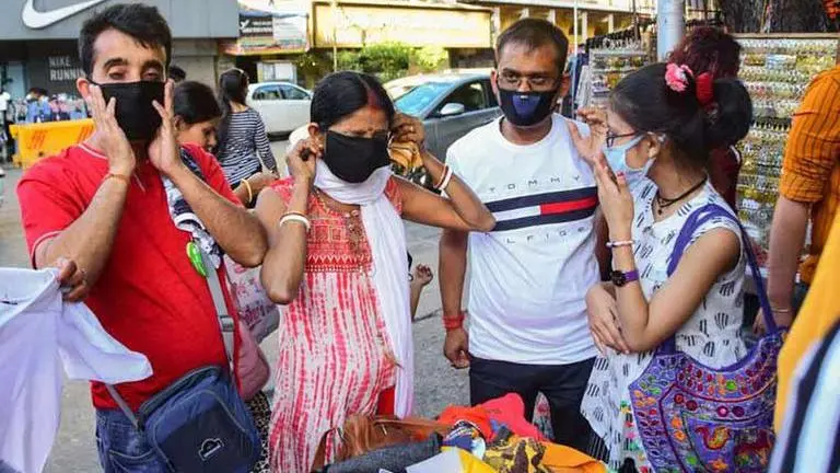 COVID-19 guidelines on face masks and social distancing violated with impunity, says SC