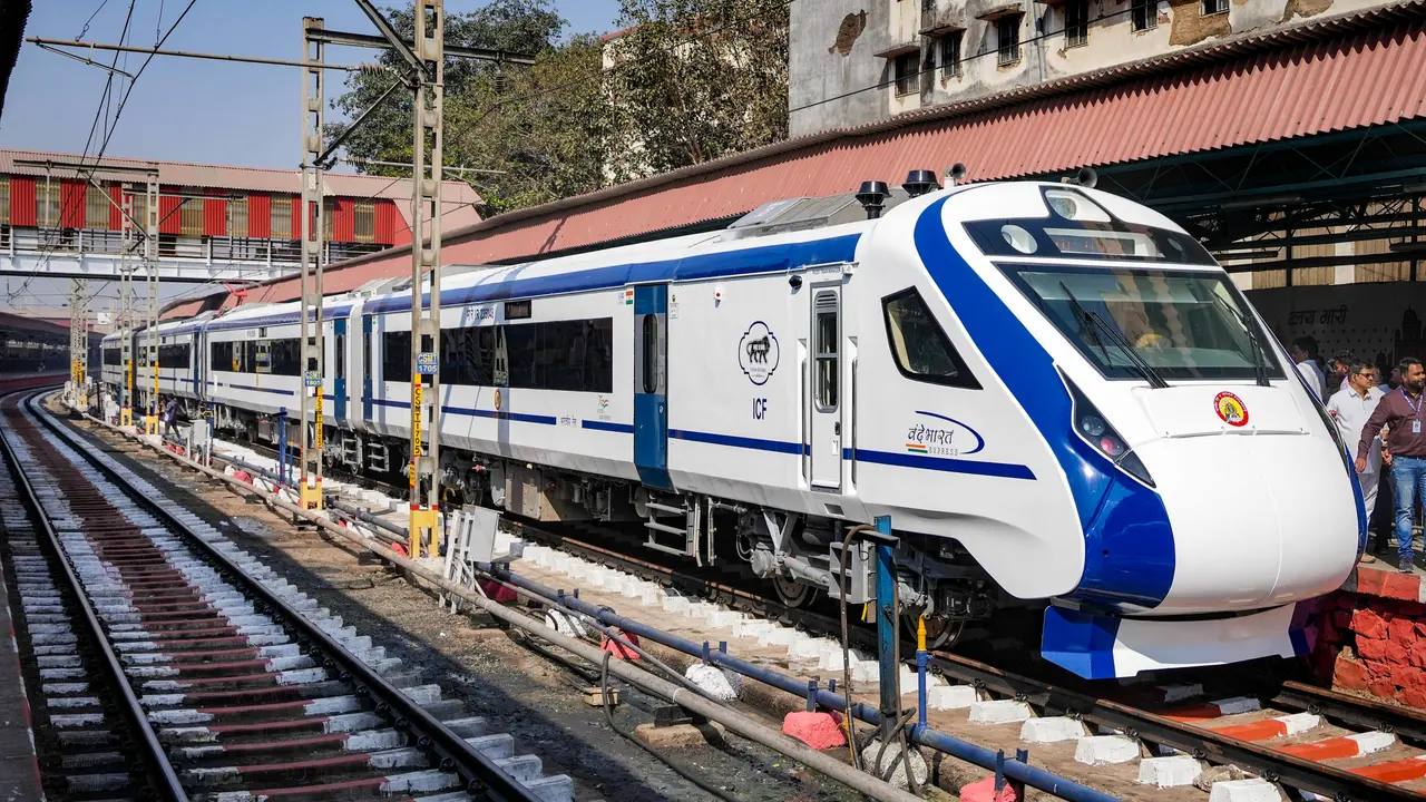 Vande Bharat Express adds Wednesdays to its schedule for Dehradun-New Delhi route